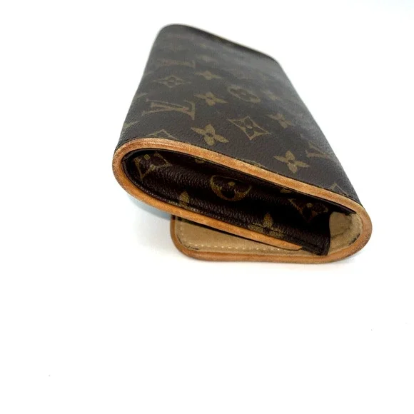 Authentic Louis Vuitton Pochette Twin Monogram Brown Clutch - Picture 12 of 16